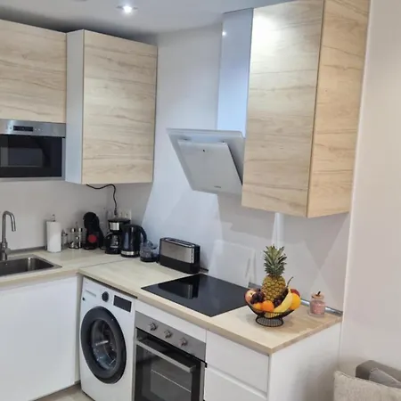 Moonlight Duplex Boliches شقة *