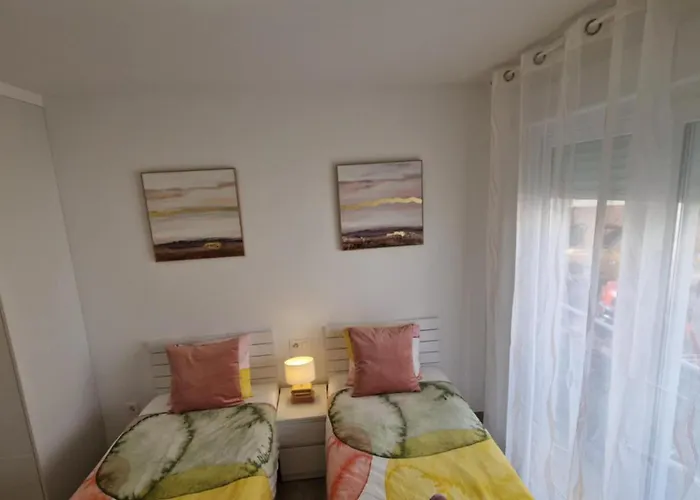 Moonlight Duplex Boliches Фуэнхирола