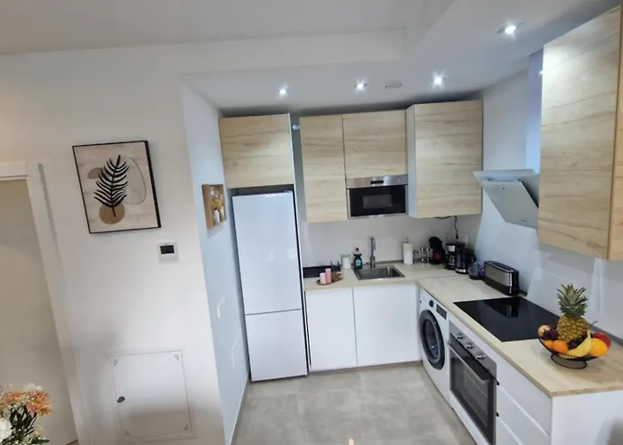 Moonlight Duplex Boliches شقة فوينخيرولا