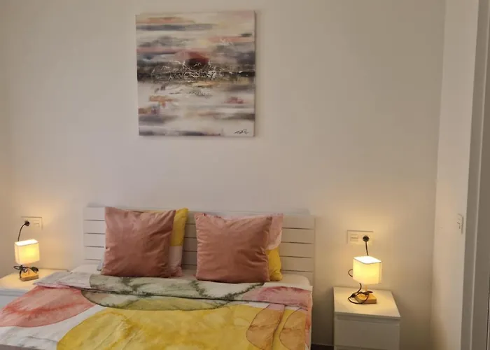 Moonlight Duplex Boliches شقة فوينخيرولا